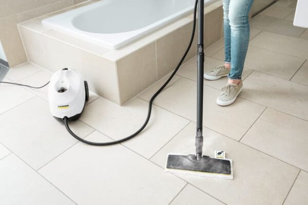 Myjka parowa Kärcher SC 4 EasyFix parownica do podłóg fug płytek 2000 W